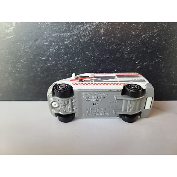 2011 Mattel Ambulance Toy Car - Picture 6 of 10